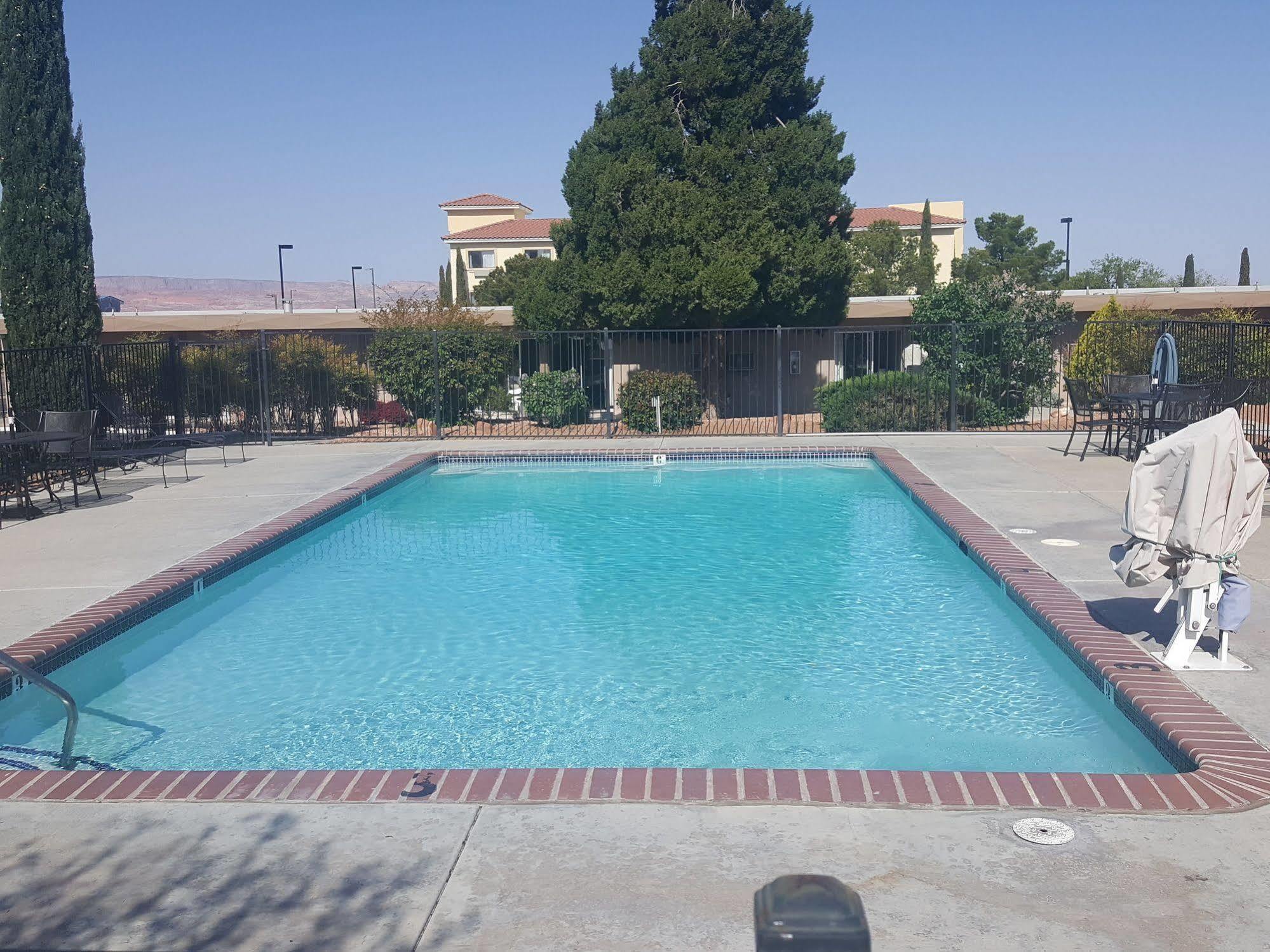 Lake Powell Canyon Inn Page Dış mekan fotoğraf